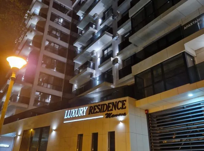 Alecsa 2 Luxury Apartment