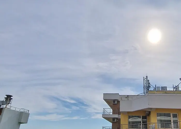 Alecsa 2 Luxury Apartment Mamaia